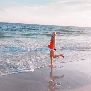 Meet your Posher, Norah